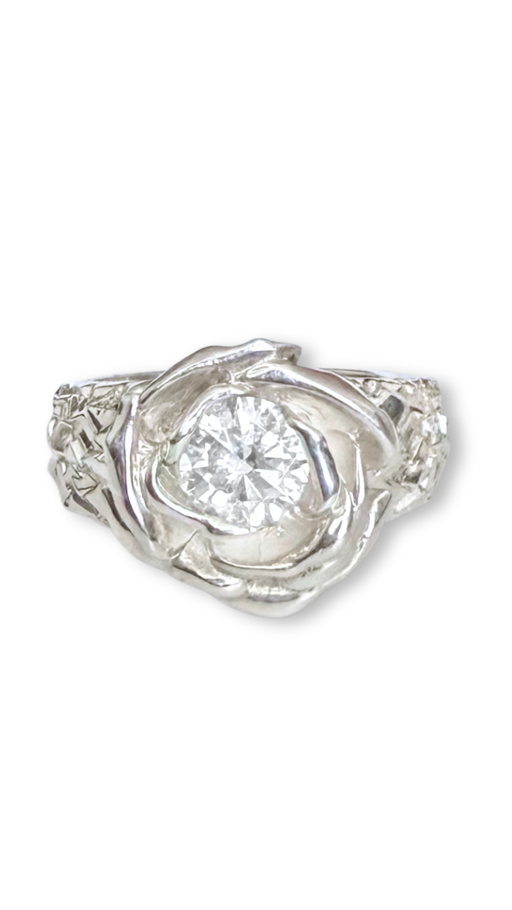 ROSEBUD RING