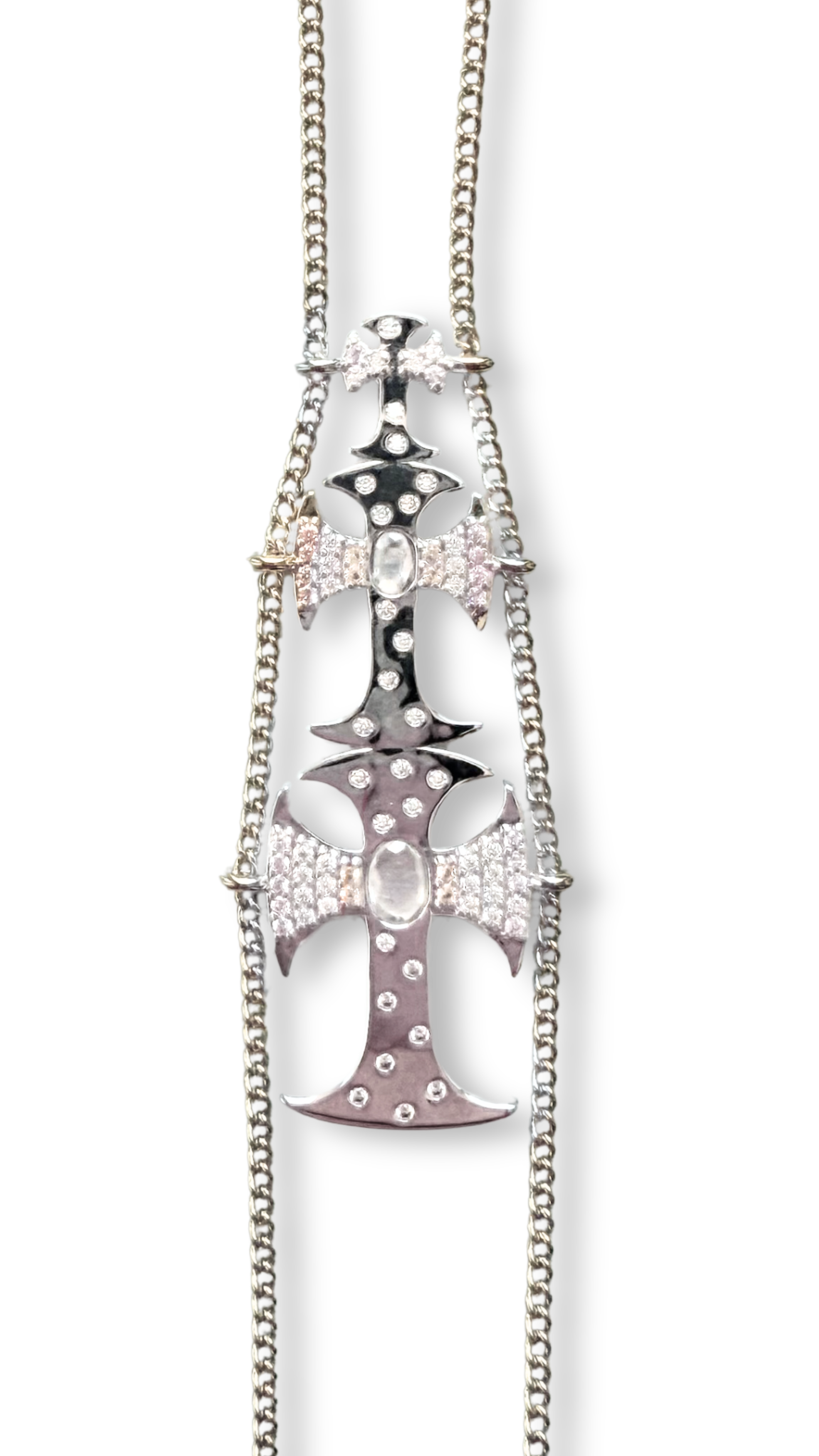 TRIPLE CROSSED HAND CHAIN