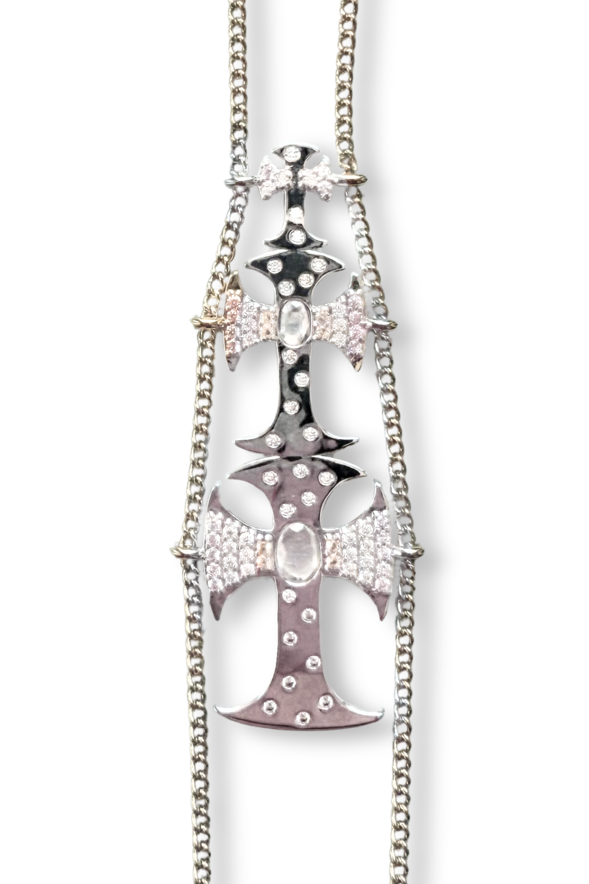 TRIPLE CROSSED HAND CHAIN
