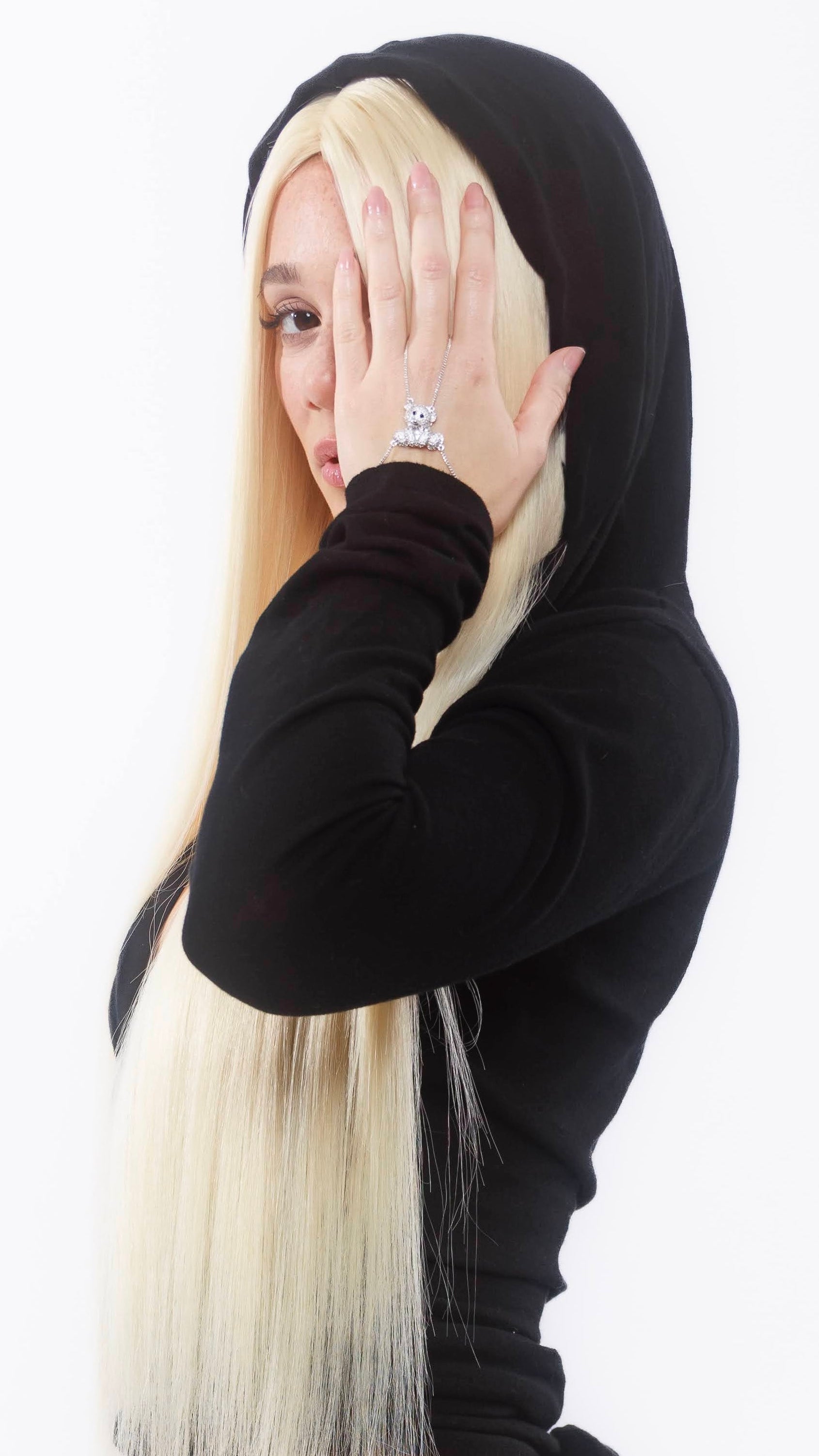 FRANKIE TEDDY HAND CHAIN