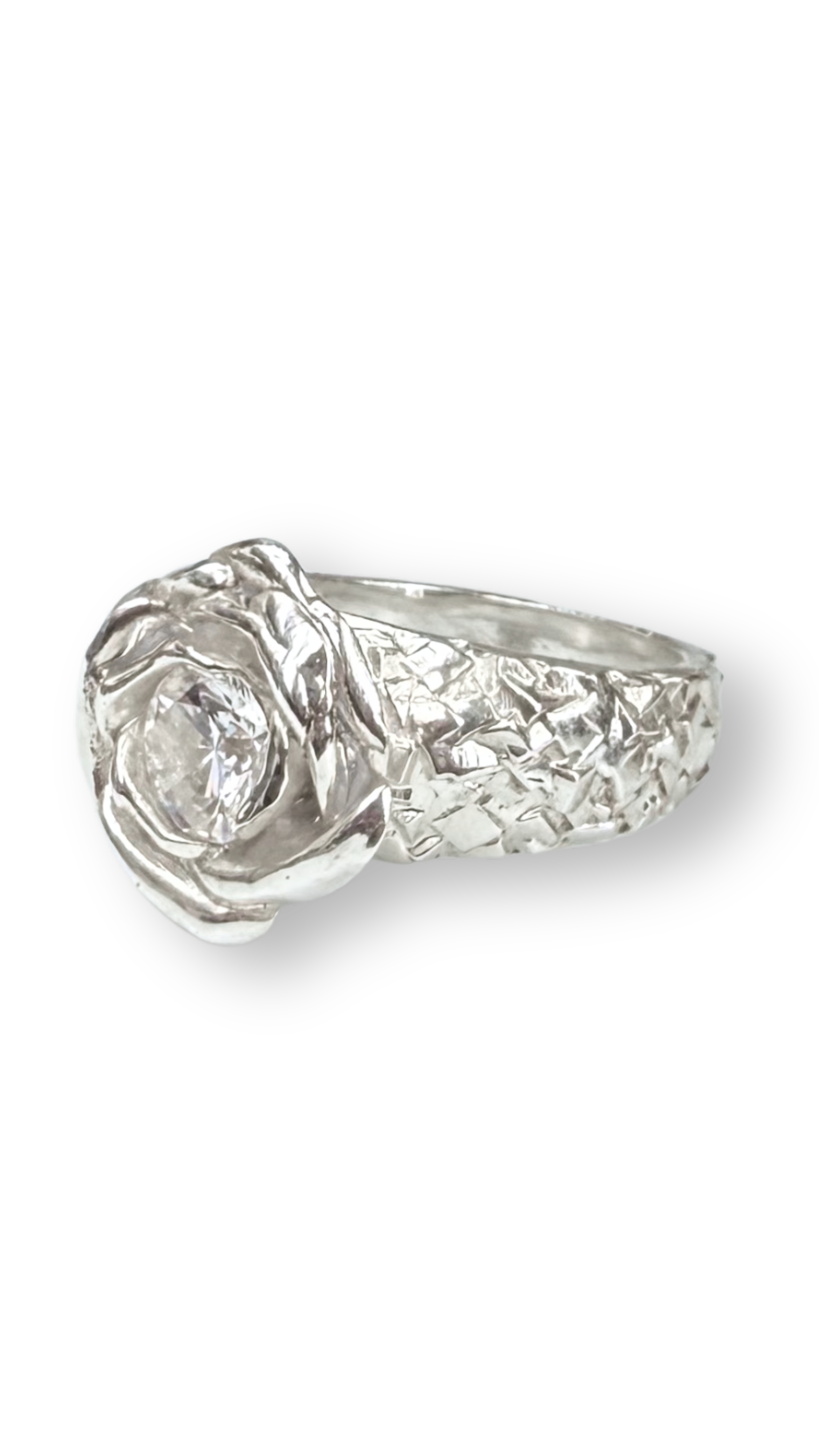 ROSEBUD RING